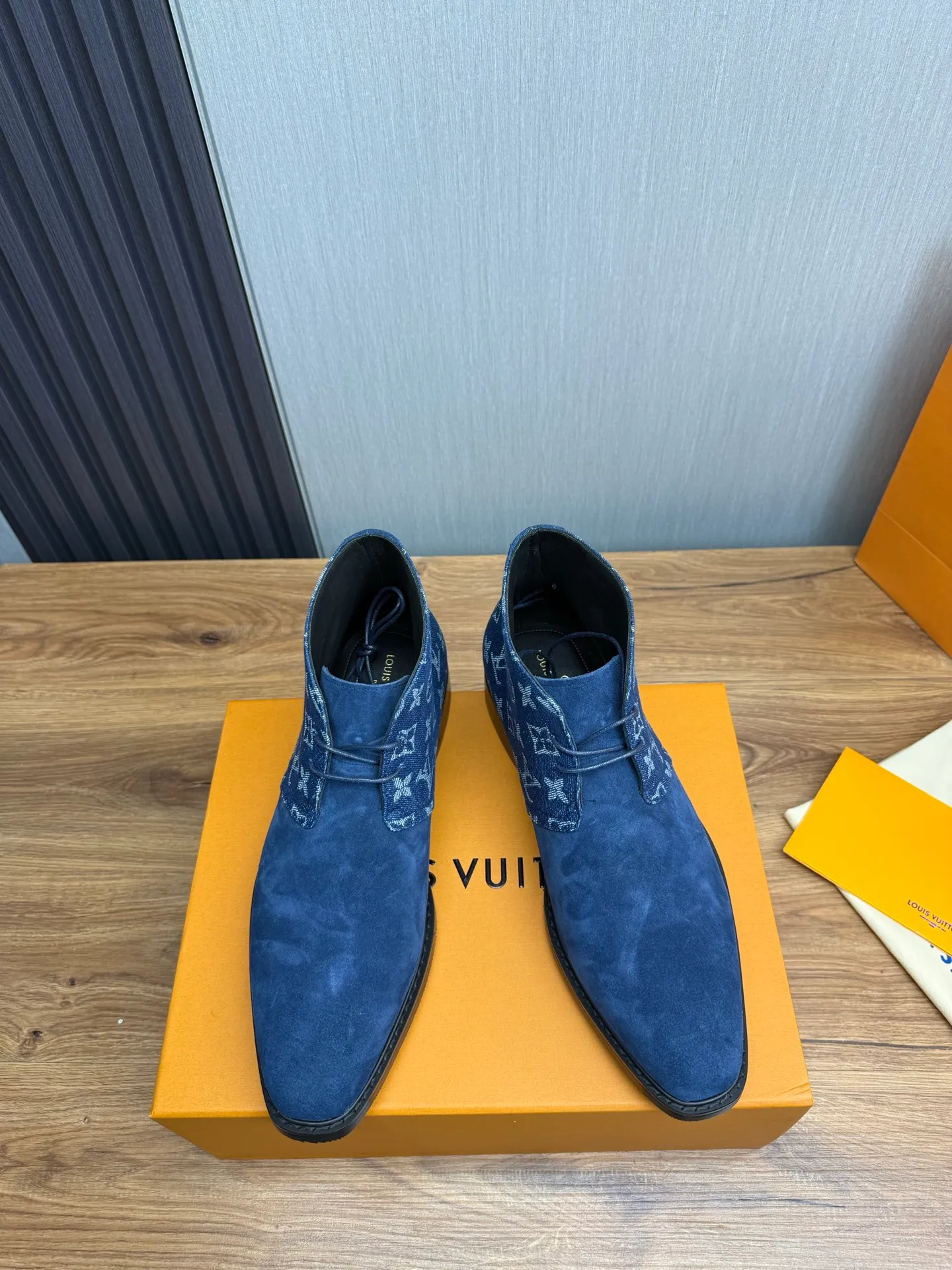 Men's shoes 💰760💰 LV. - Men's business casual leather shoes, top quality cow products. 1:1 shipment ⬆️Luxury and noble 👞All imported original brand leather materials, just to create a more comfortable wearing experience, upper: original cowhide ➕Imported full cow lining, original outsole ✔️16-45 (38.45 non-returnable)